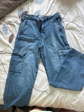 Cargo Jeans - Classic Utility Style